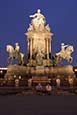 Thumbnail image of statue of Empress Marie-Theresa on Maria Theresien Platz, Vienna