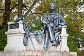 Thumbnail image of statue of writer Theodor Fontane, Neuruppin, Brandenburg, Germany