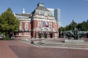 Thumbnail image of Johannes Brahms Platz with Laeiszhalle and Sculpture by Maria Pirwitz 