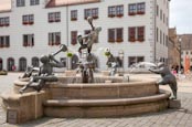 Thumbnail image of fountain on the Marktplatz,  Narren und Musikanten, Torgau, Saxony, Germany