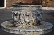 Thumbnail image of Venetian well, Campo Santi Giovanni e Paolo, Venice